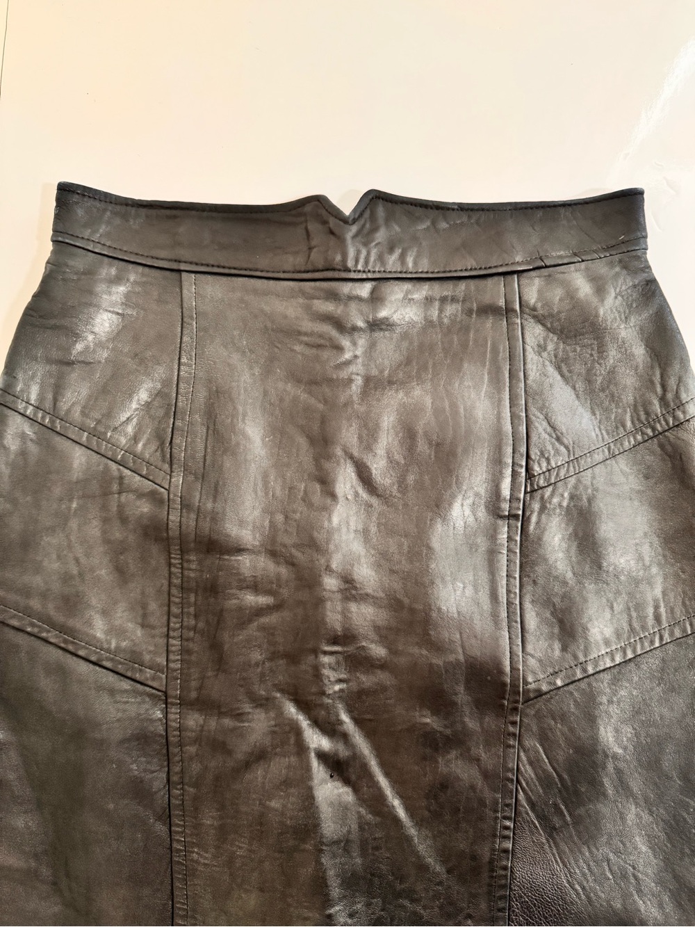 Danier Black Leather Pencil Skirt – Size 10